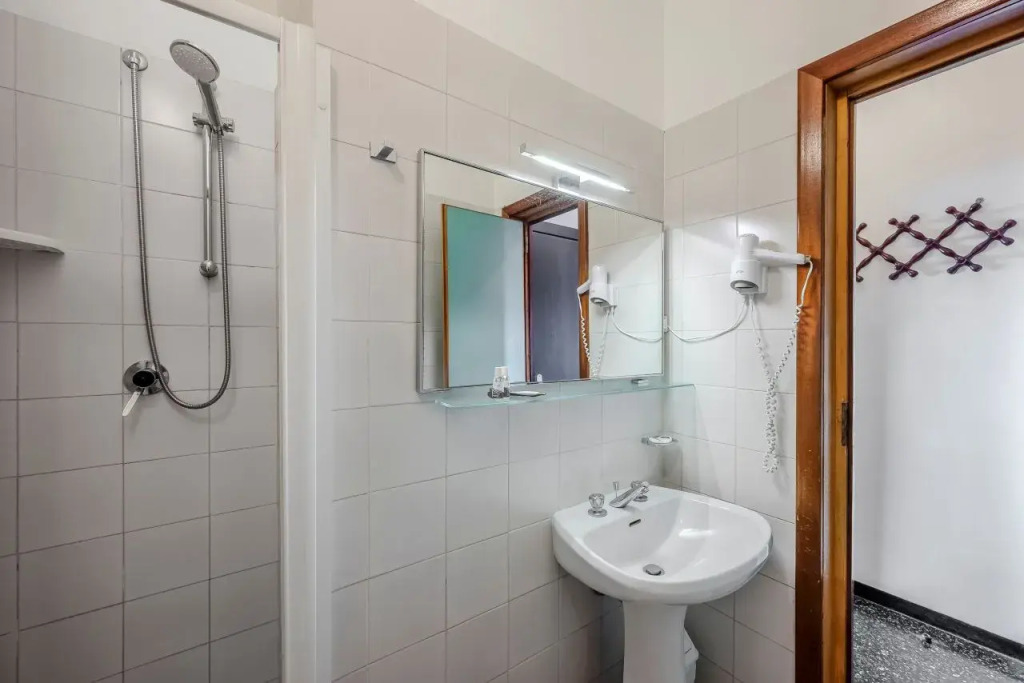 HOTIDAY Room Collection - Varazze
