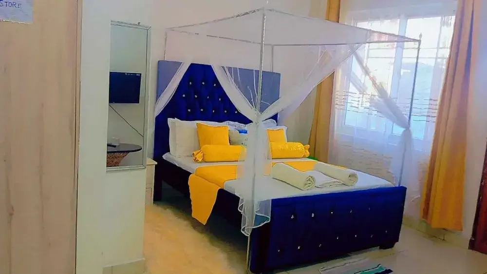 Lux Suites Rosavosa Apartments Bamburi