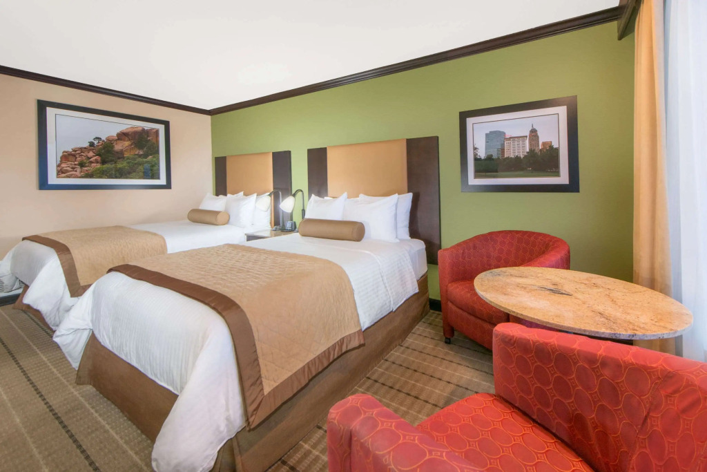 Wyndham Garden OKC Airport - Event Center, Indoor pool, Arcade Near Paycom, Fairgrounds
