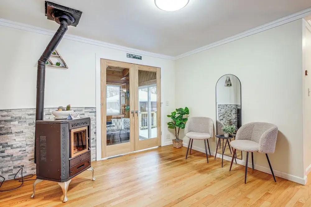 Family-friendly Home w/ Hot Tub, Near Lake George!