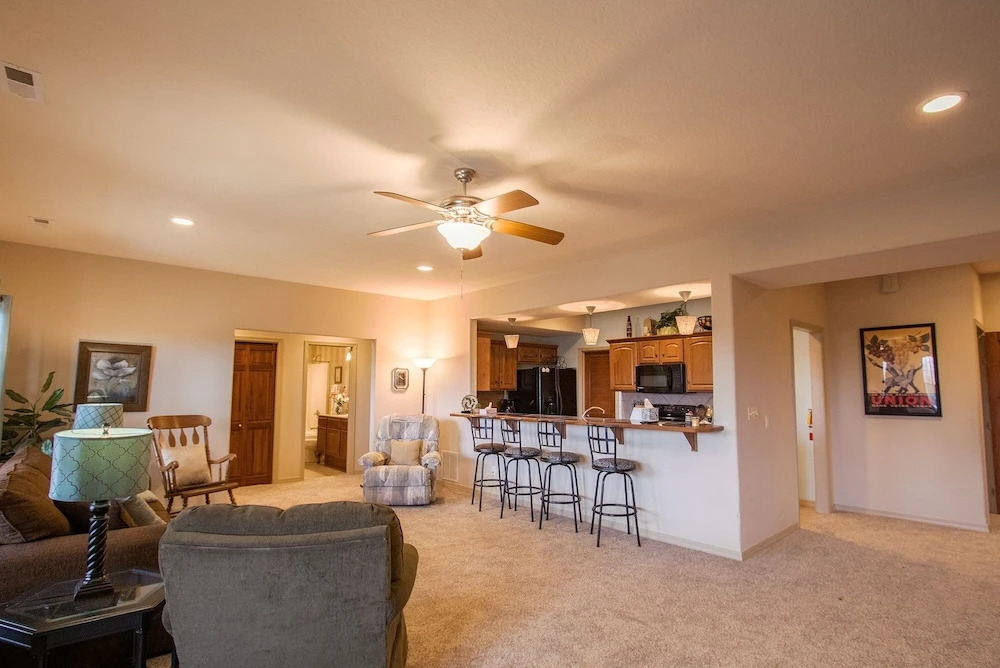 Kyler's Kondo 5 Bedroom Villa