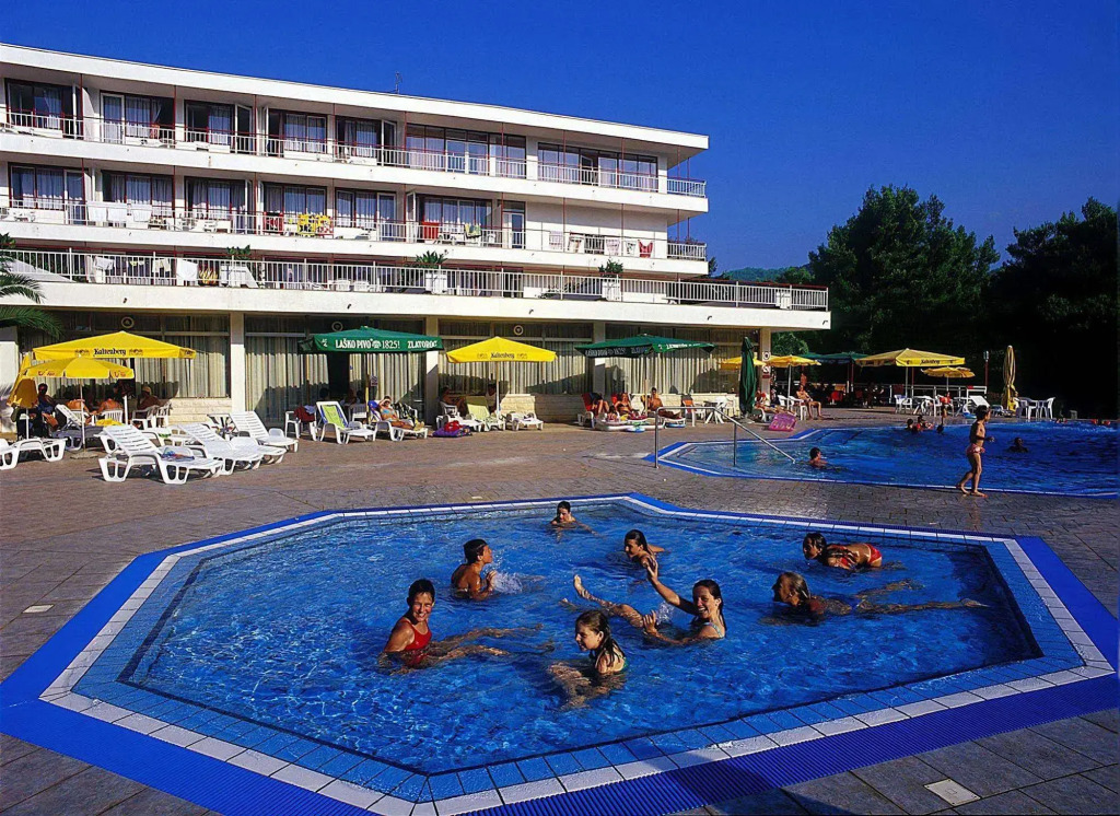 PLACES Hvar Hotel by Valamar