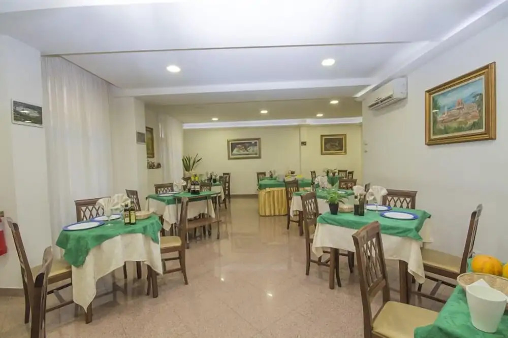 Hotel Ambrogini