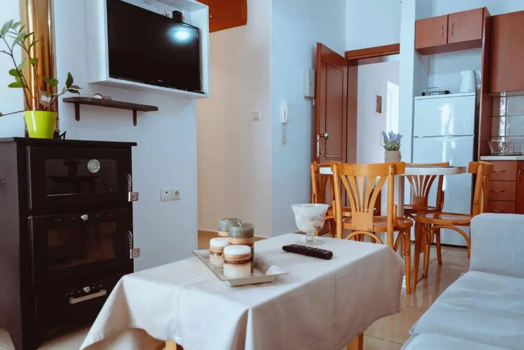Sun Βy Τhe Sea 100m from the beach