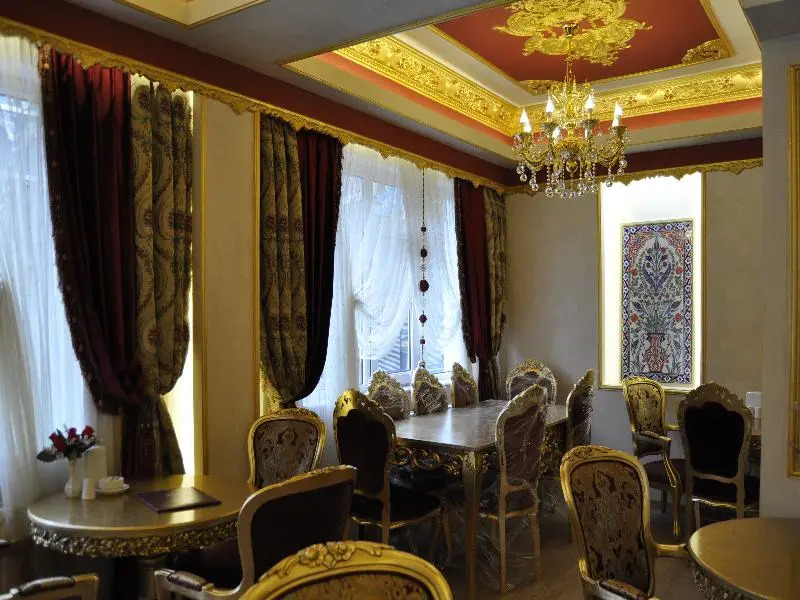 Aquarium Hotel