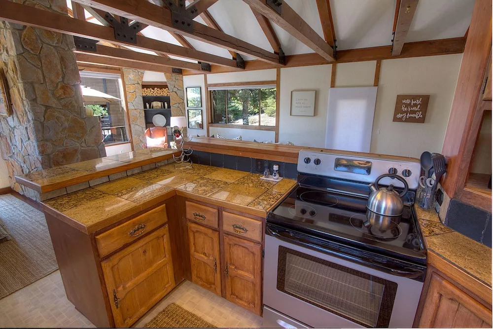 Inclining View by Lake Tahoe Accommodations