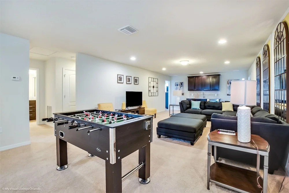 8832 Macapa Drive