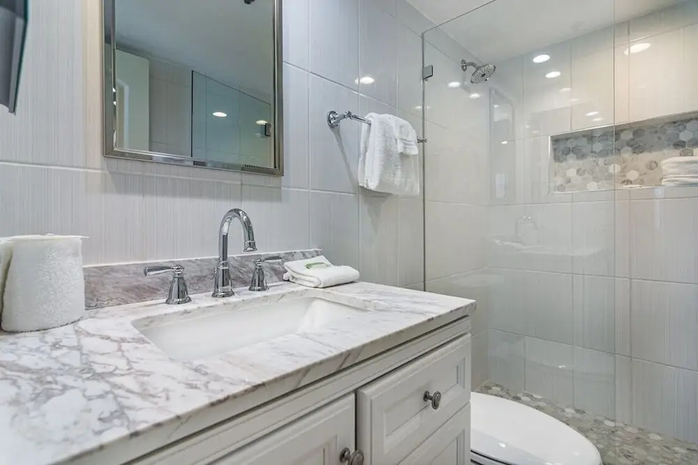 One Seagrove Place Unit 502 2 Bedroom Condo by Redawning