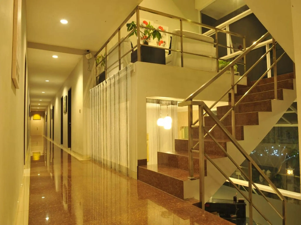 Altara Rooms