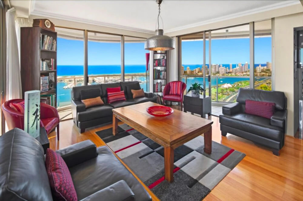 Luxury 3BR Apt with Incredible Views