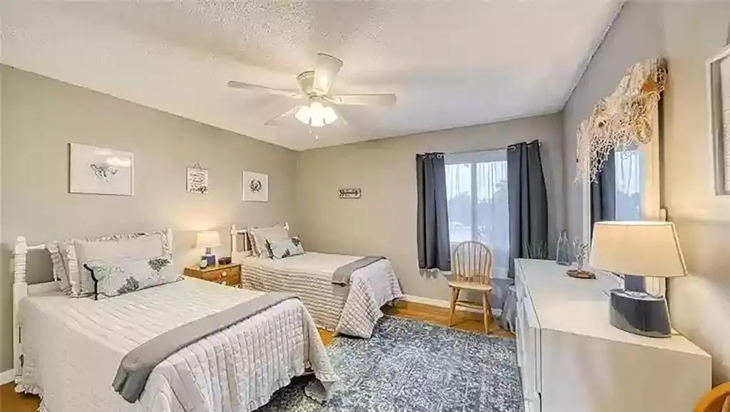Lovely 3 Bedroom Condo On Golf Course