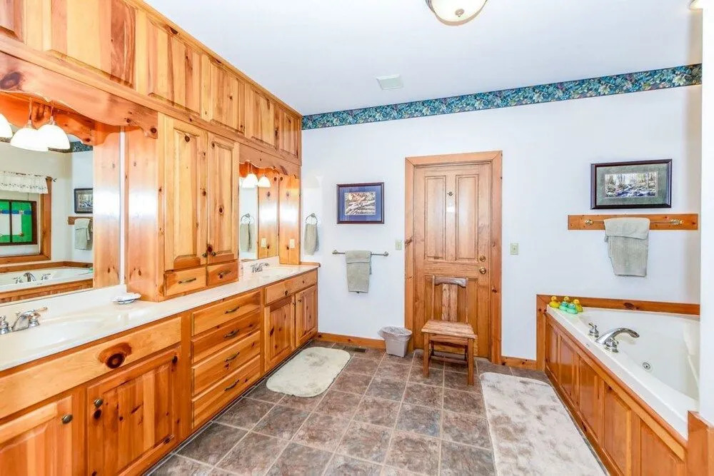 Drake Lodge