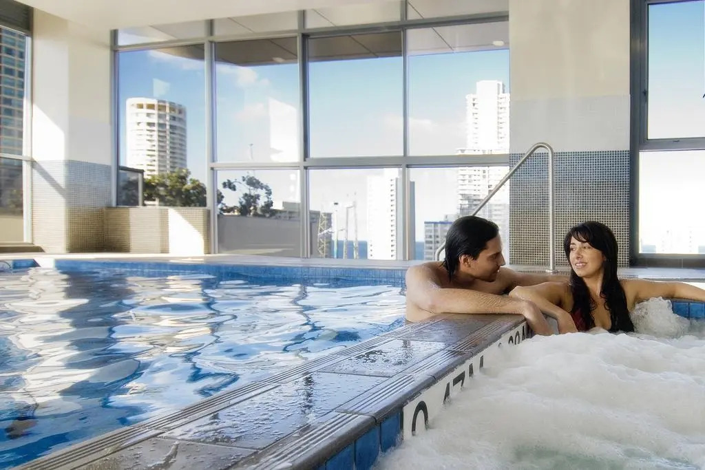 Solaire Apartments