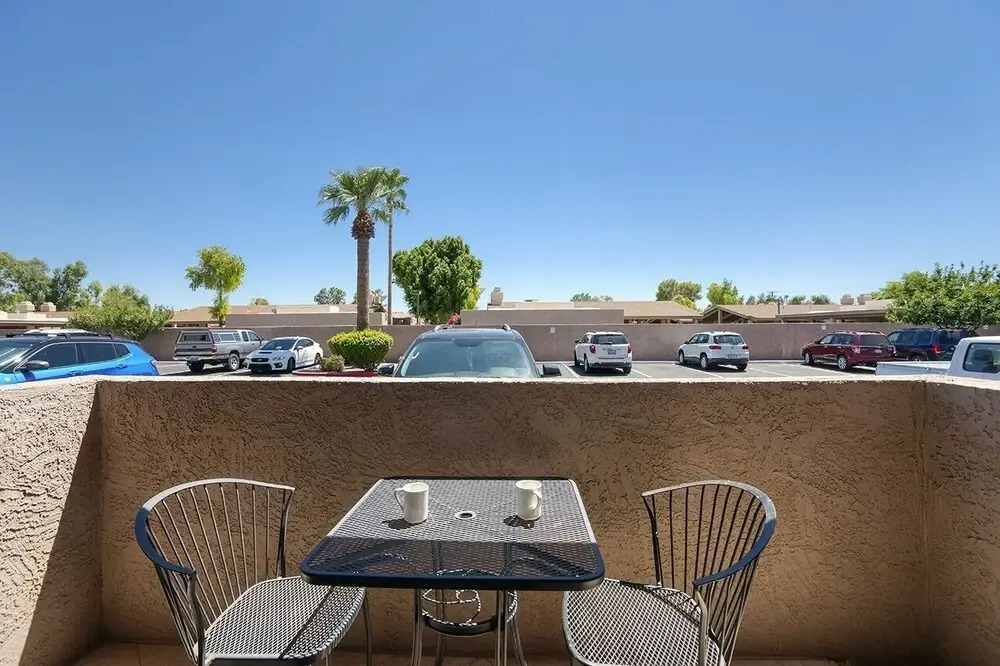 226 Fully Furnished with WiFi by RedAwning