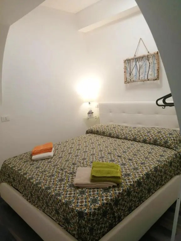 2 bedrooms house at Vulcano 100 m away from the beach with enclosed garden