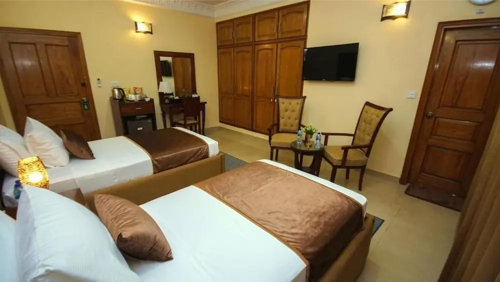 World Inn Hotel
