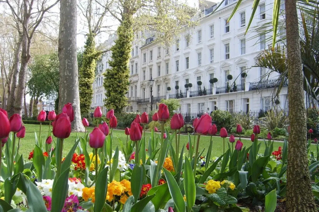 Grand Hotel Bellevue London