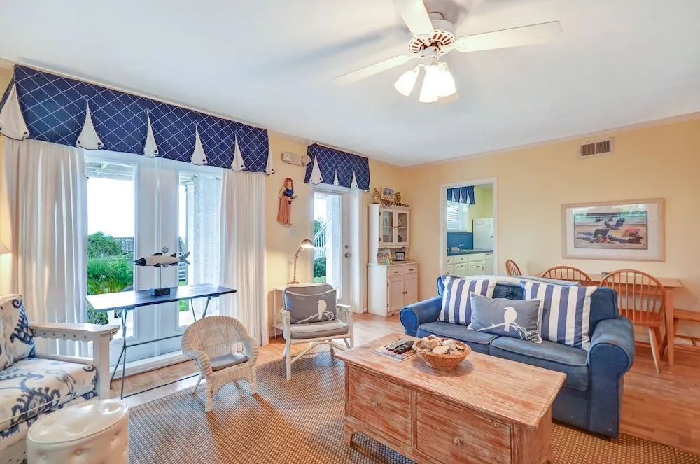 Dog Friendly Ground Level Duplex by RedAwning