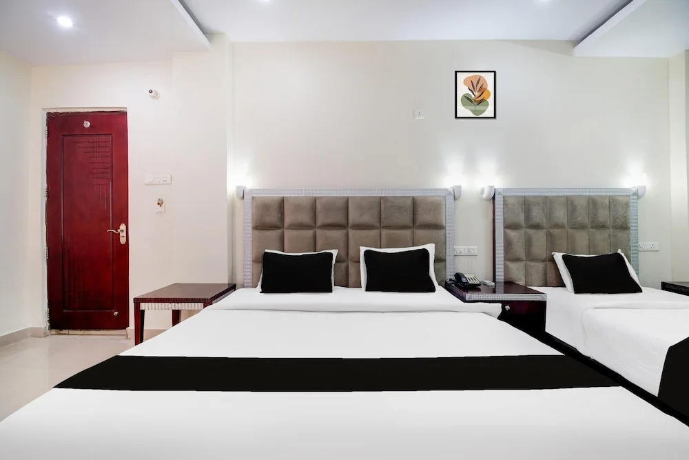 Suite Gajuwaka Near CMR Mall