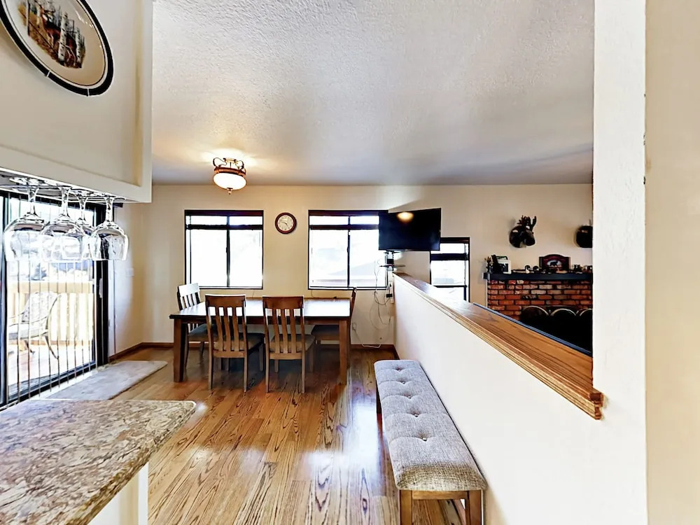 618 Talmadge Home 2 Bedrooms 2 Bathrooms Home