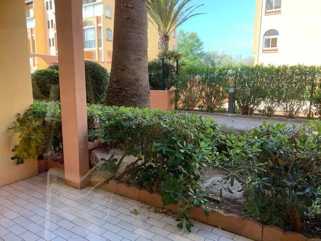 Appartement Cap d'Agde, 1 pièce, 5 personnes - FR-1-607-34
