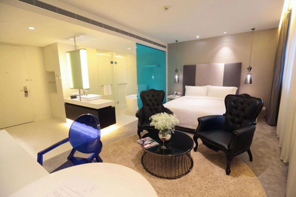 FX Hotel Shanghai Bund at Nanjing East Road