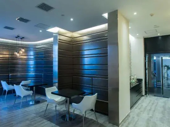 Shangzhong Hotel Apartment (Xi'an Keji Road Subway Station)