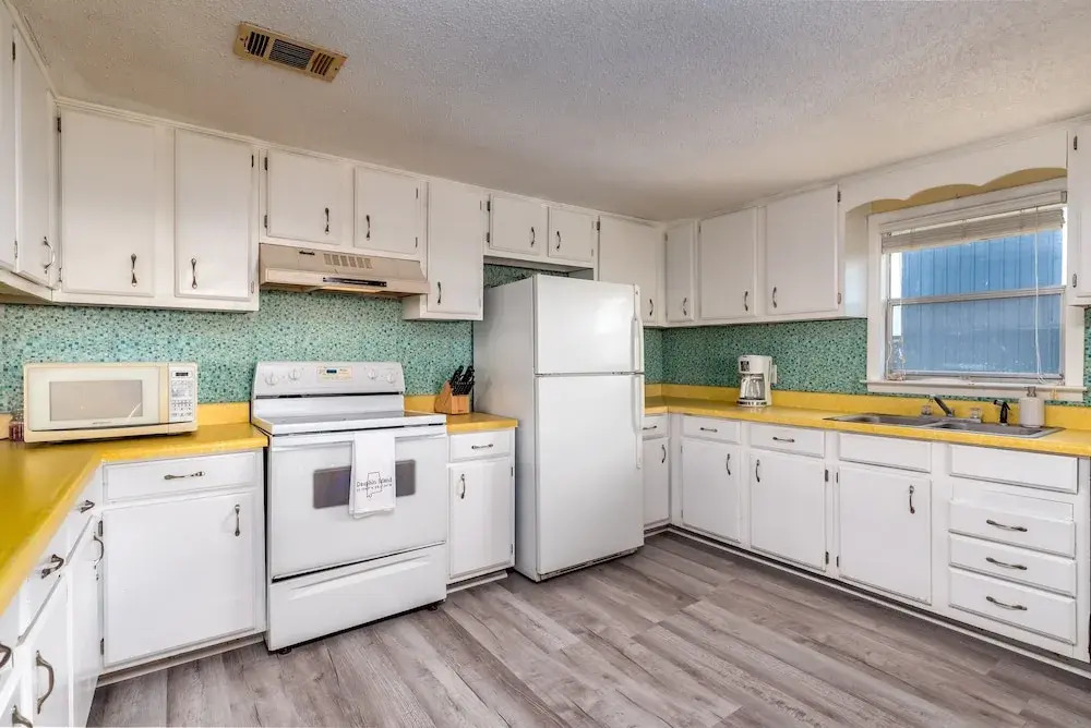 Casa Azul - 315 Port Royal 3 Bedroom Home by RedAwning