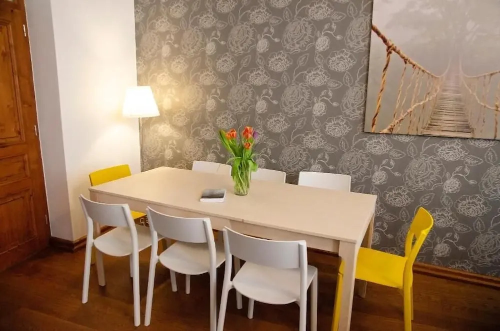 The Republic Garden - Hostel