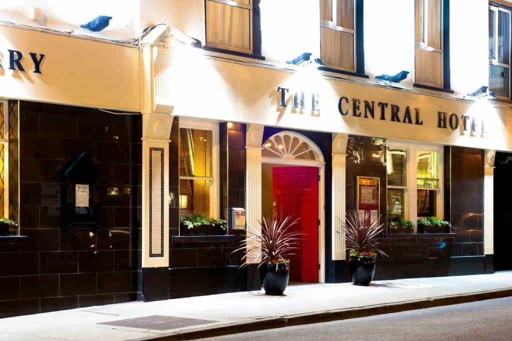 Central Hotel Donegal