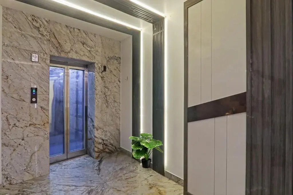 Townhouse 1160 P s Palace