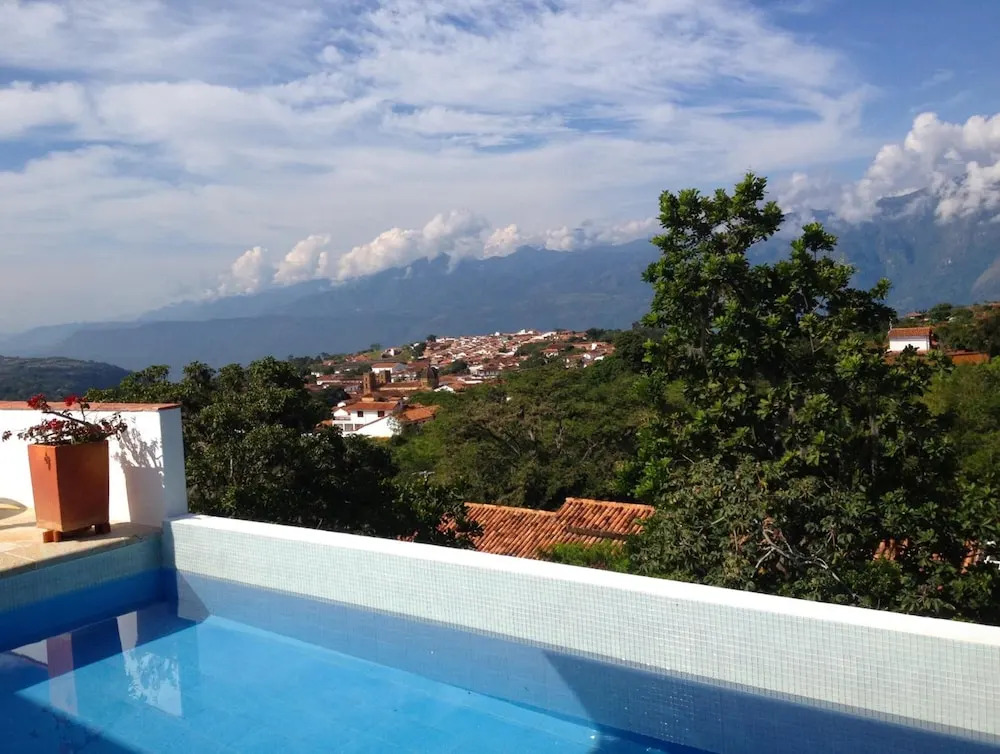 Hotel Alto Del Viento