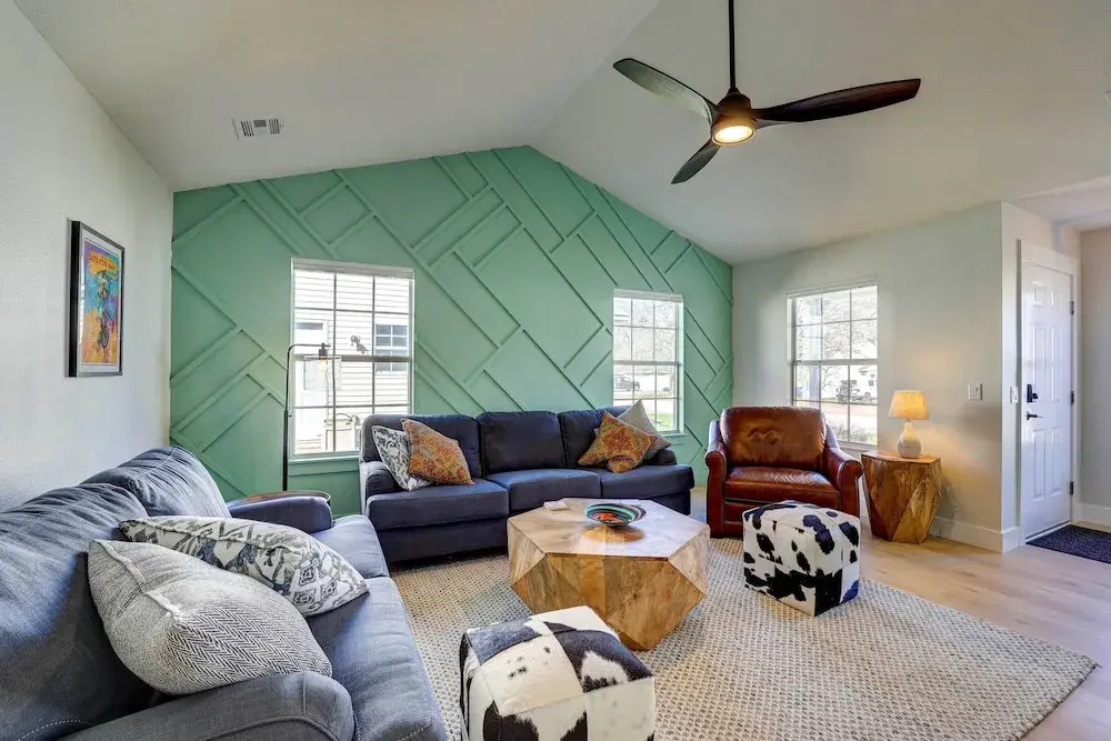 Chic Bentonville Home w/ Patio & Fire Pit
