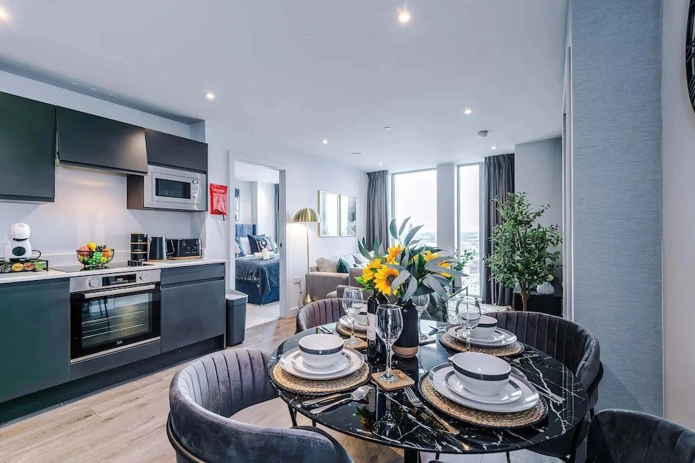 Stunning New 2-bed Flat in Manchester Perfect for Couples