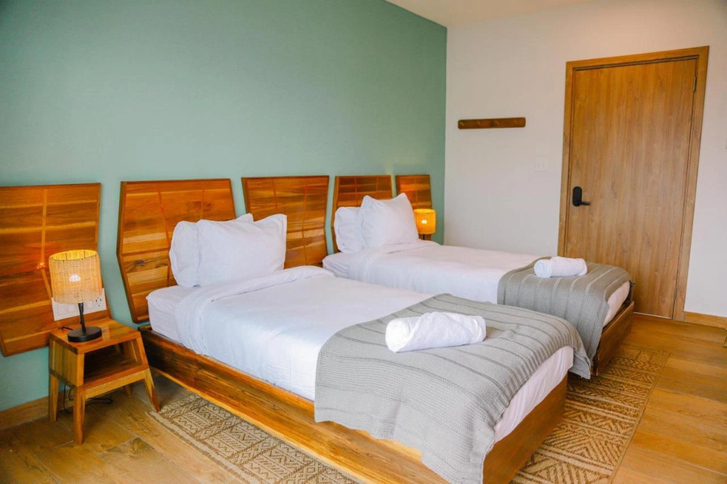 Bocas Surf School & Guest House