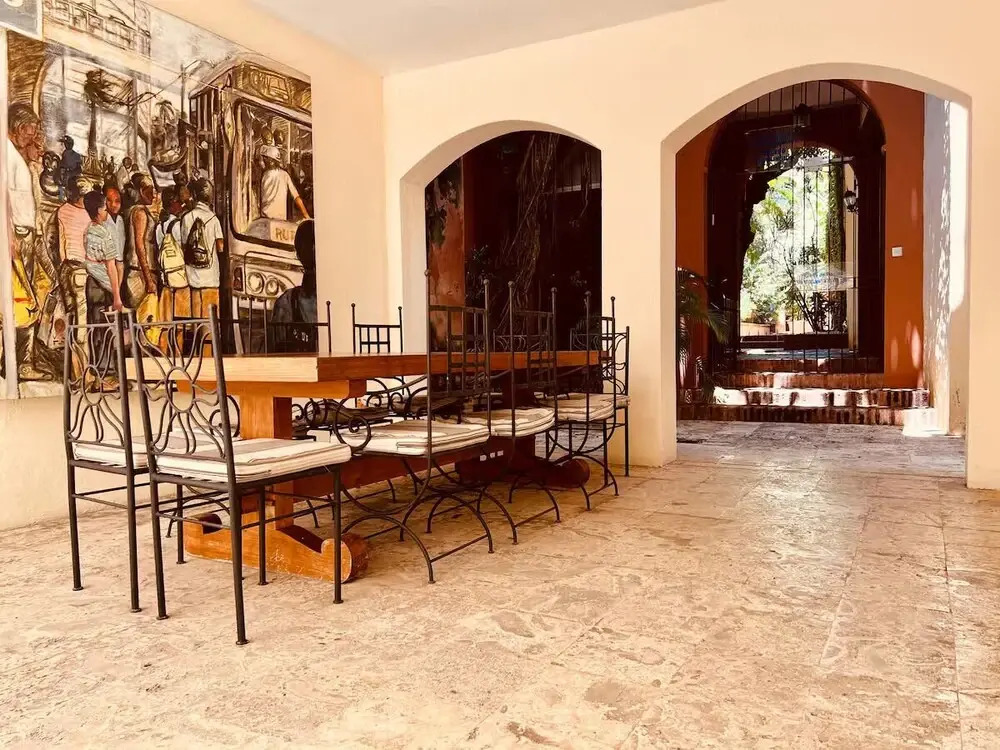 Paseo Colonial - Sanctuary 2