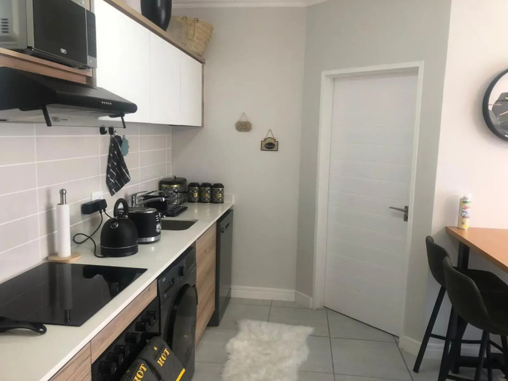 Luxurious Waterfall 1 bedroom Condo With Free Uncapped Wifi