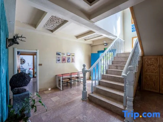 Tengchong Jimei Garden Hot Spring Homestay