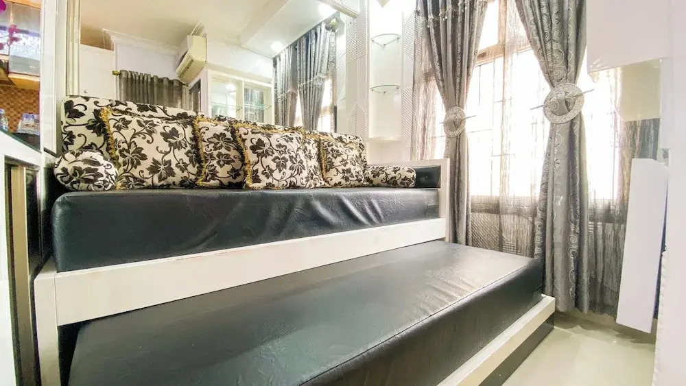 Good And Homey 1Br Apartment Mt Haryono Residence