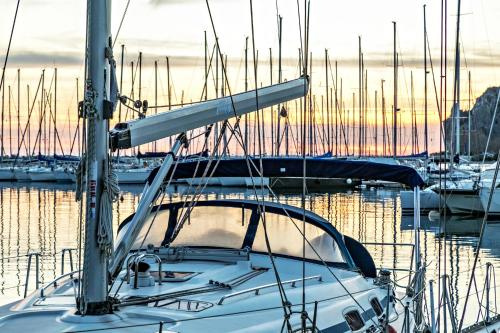 Portopiccolo Avolare Apartments in panoramic terrasses, beach included