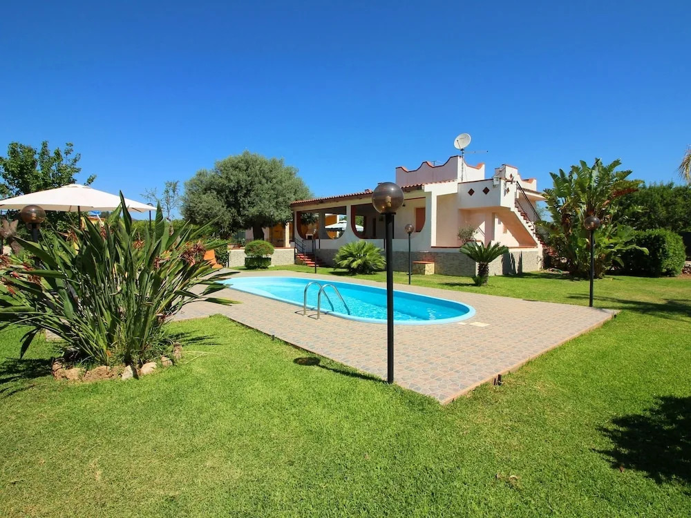 Fabulous Child-friendly Villa in Syracuse