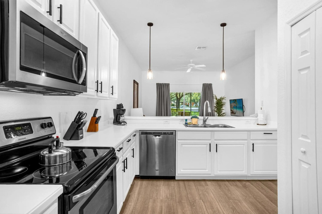 Bahama Bay, Davenport, Florida Oversize 2 Br condo