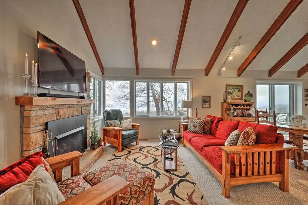 Beautiful Beech Mountain Condo w/ Private Balcony!
