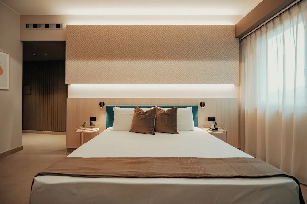 Lumia Hotel