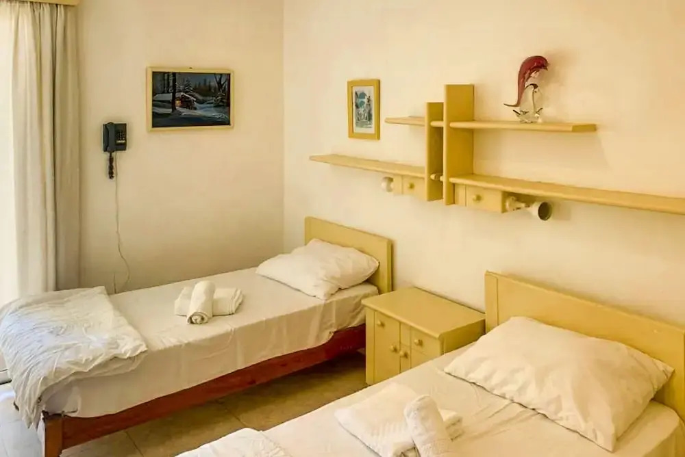 Sea and sun Views 2bd Apt Marsalforn Gozo