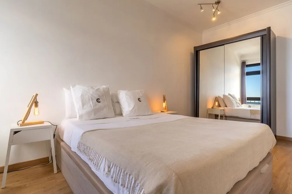 Monumental Apartments - Multi Listing