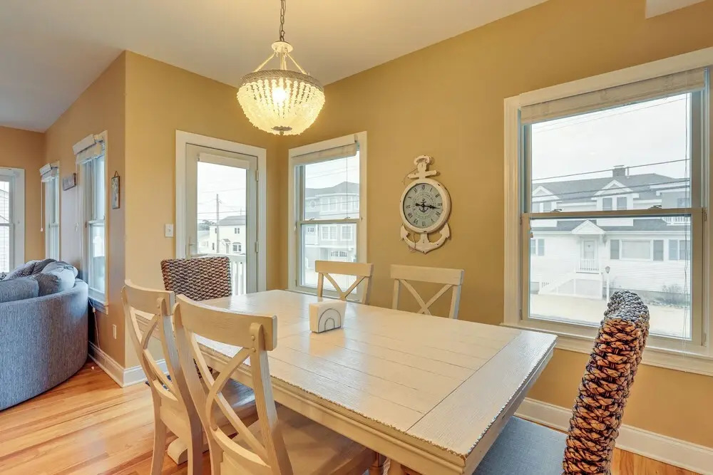 Long Beach Island Townhome w/ Rooftop Deck & Grill