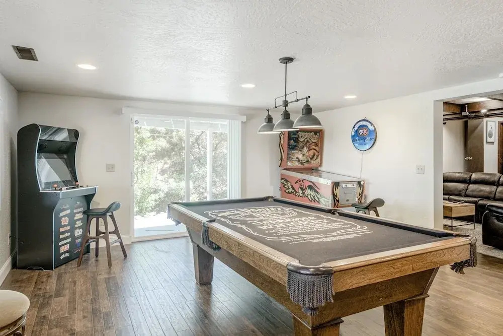 Yosemite Gateway Cabin Valley Views, Sleeps 10