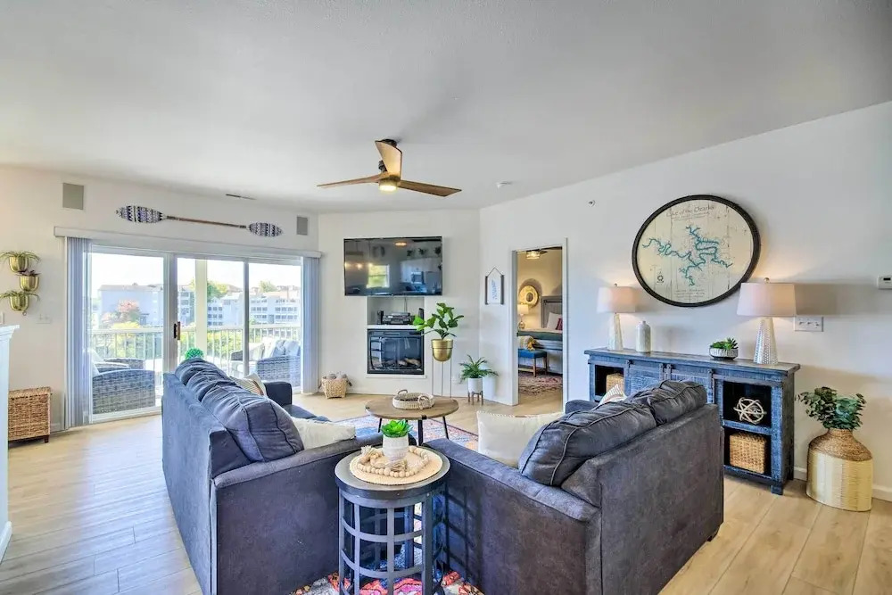 Lake Views & Boat Slip: Lake Ozark Condo!