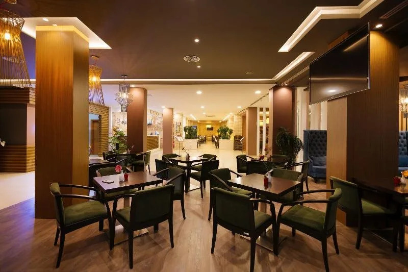 New Akileda Beach Hotel